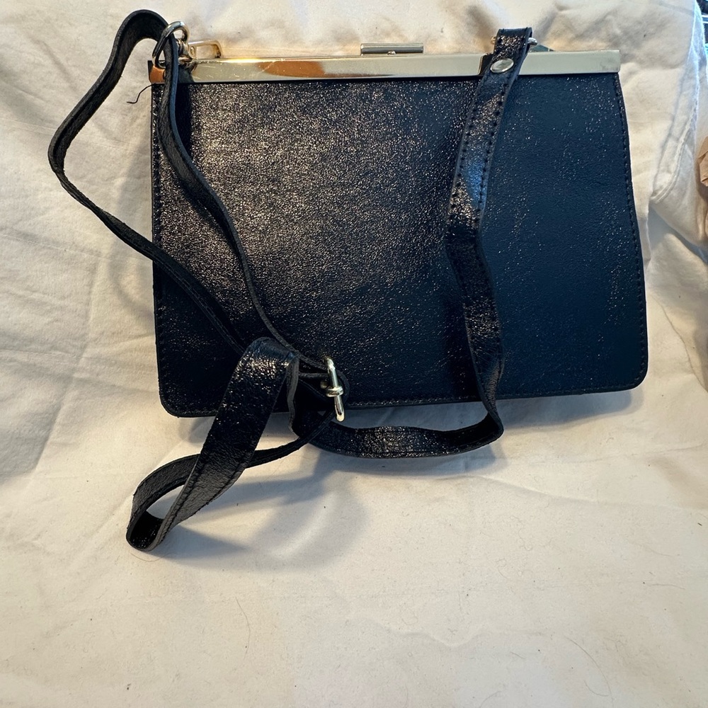 Persaman New York leather 2 in 1 clutch/crossbody bag - Picture 7 of 7